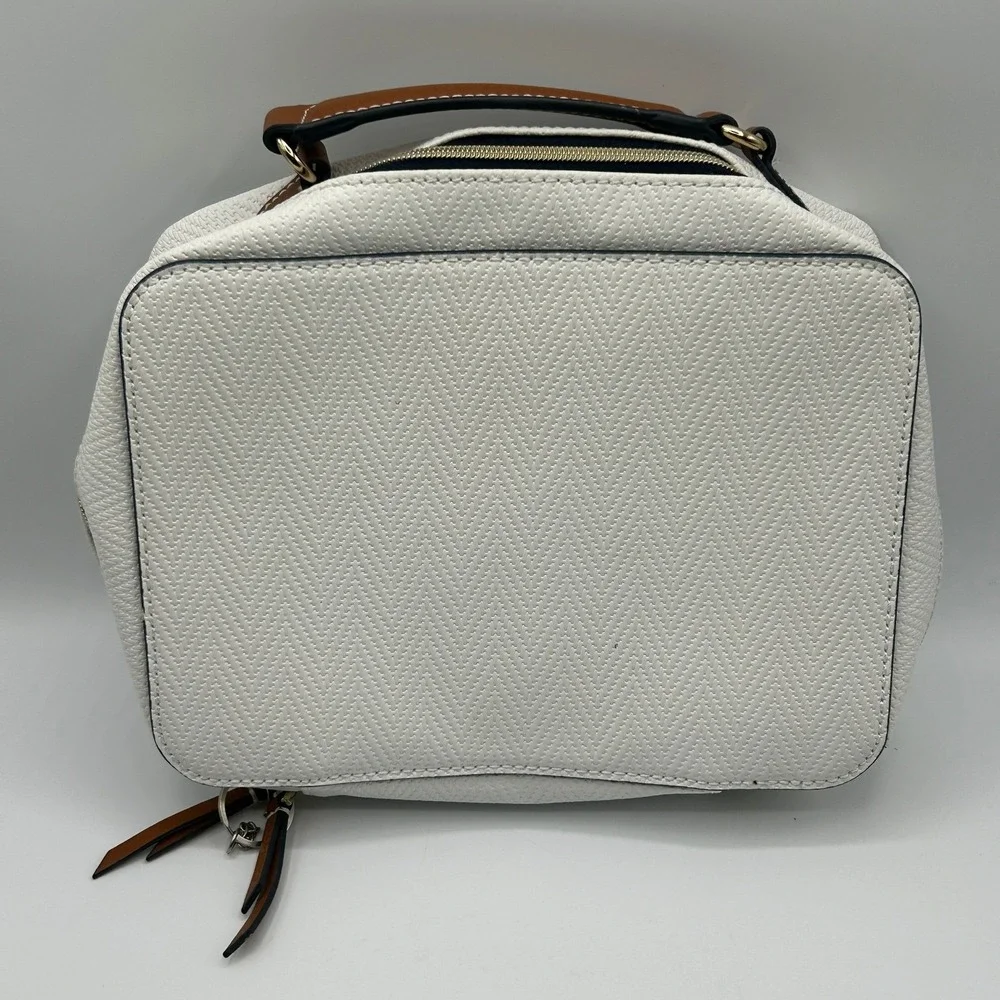 Estee Lauder White Textured Cosmetic Toiletry Travel Case Bag Handle Zip Around